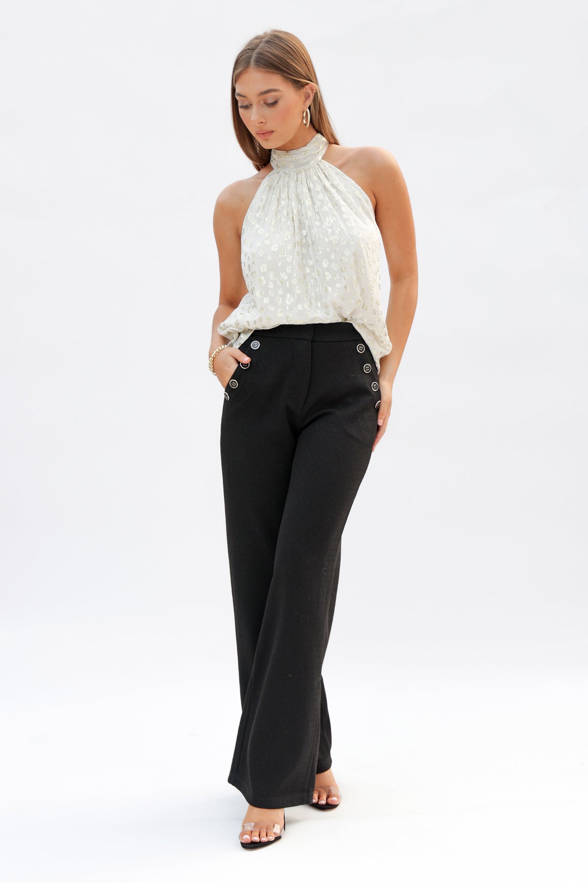 White wide leg pants – Youngberry